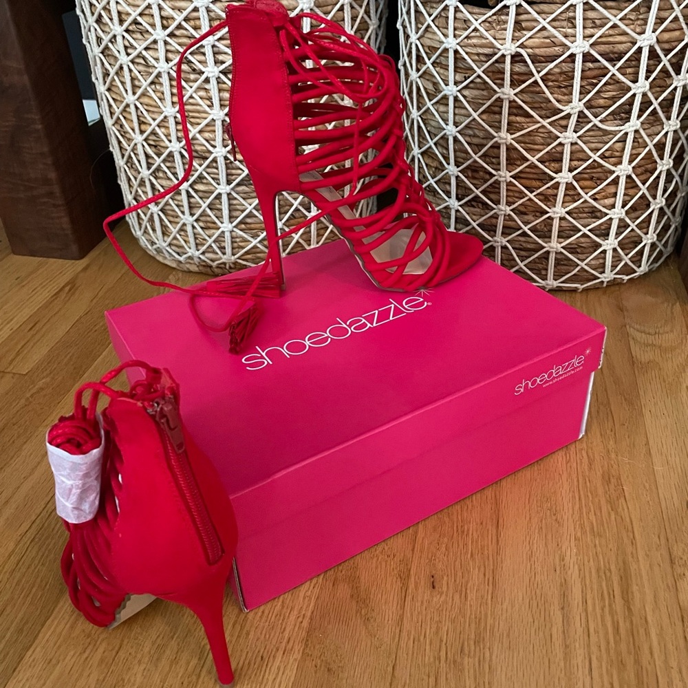 Red pumps